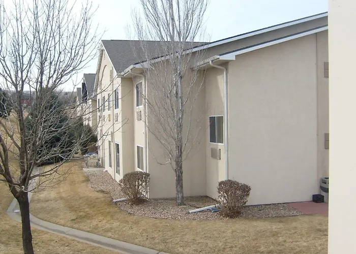 Baymont By Wyndham Golden/Red Rocks
