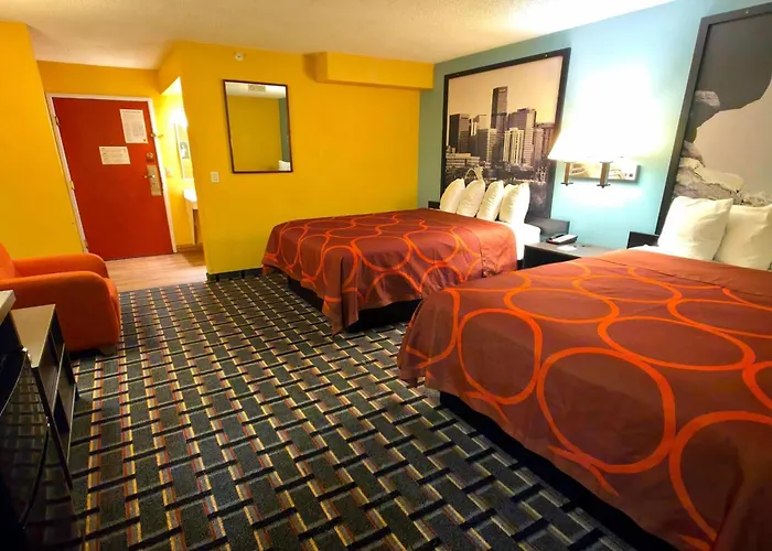 Super 8 By Wyndham Henderson North East Denver